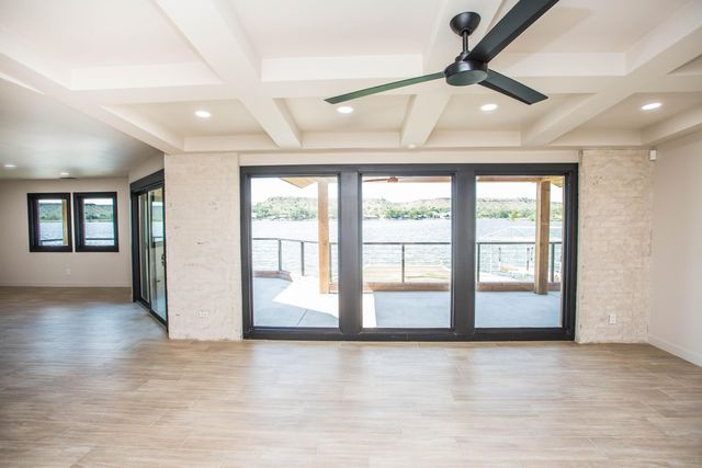 25 E Lakeshore Drive, Ransom Canyon, TX 79366