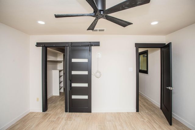 25 E Lakeshore Drive, Ransom Canyon, TX 79366