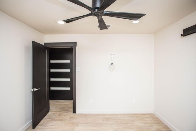 25 E Lakeshore Drive, Ransom Canyon, TX 79366