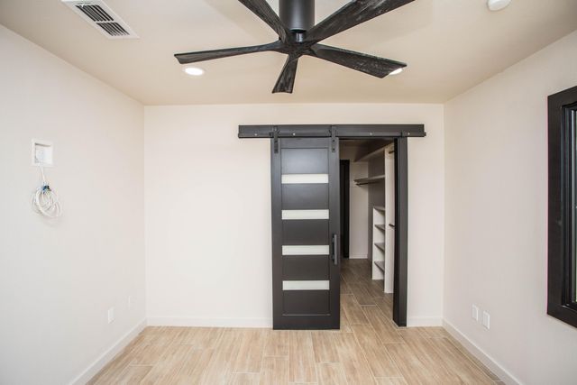 25 E Lakeshore Drive, Ransom Canyon, TX 79366