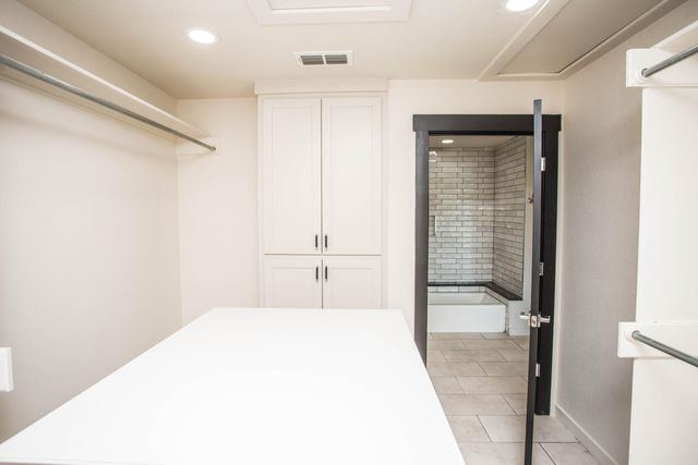 25 E Lakeshore Drive, Ransom Canyon, TX 79366