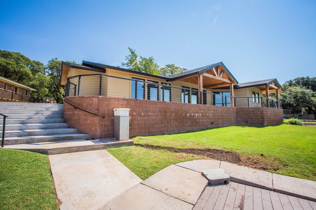 25 E Lakeshore Drive, Ransom Canyon, TX 79366