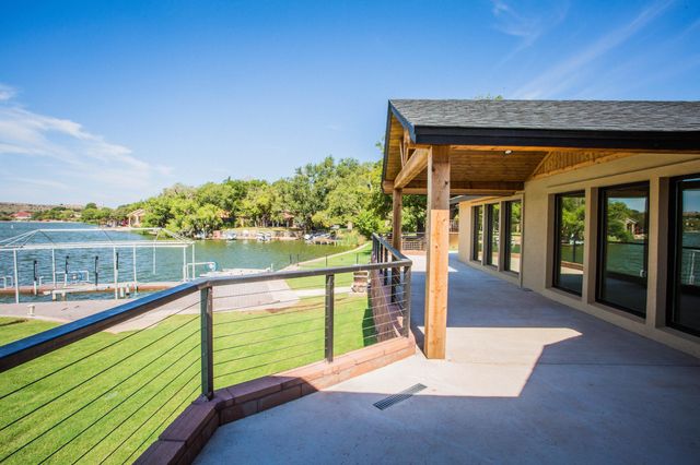 25 E Lakeshore Drive, Ransom Canyon, TX 79366