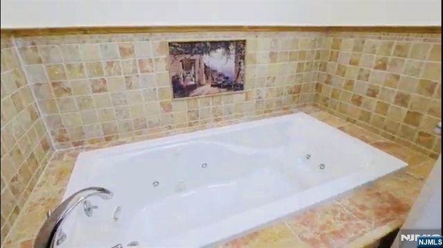 268 Highland Avenue A, Palisades Park, NJ 07650