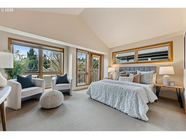 2419 Nw THURMAN St, Portland, OR 97210