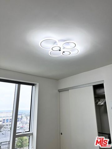 889 Francisco Street 1001, Los Angeles, CA 90017