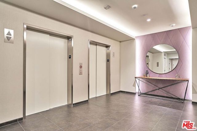 889 Francisco Street 1001, Los Angeles, CA 90017