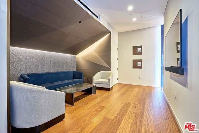 889 Francisco Street 1001, Los Angeles, CA 90017