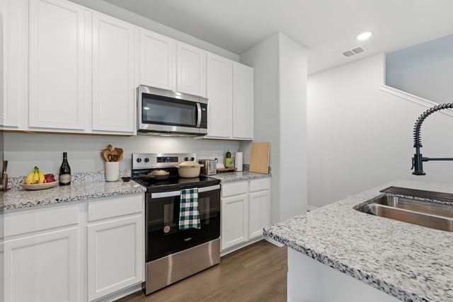 119 Lost Oak Drive, Cleburne, TX 76031