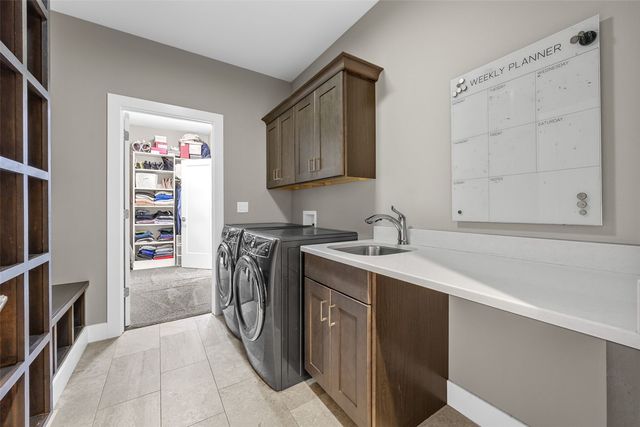 4134 Barbaro Ave, Iowa City, IA 52240