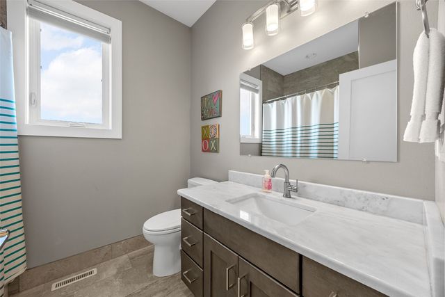 4134 Barbaro Ave, Iowa City, IA 52240
