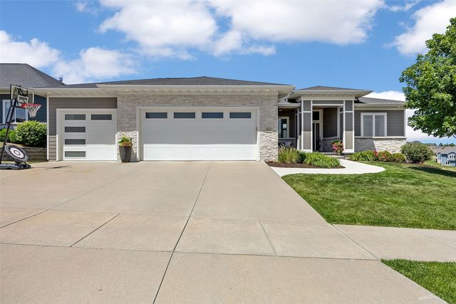 4134 Barbaro Ave, Iowa City, IA 52240