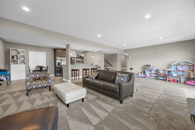 4134 Barbaro Ave, Iowa City, IA 52240