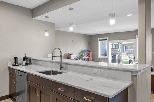 4134 Barbaro Ave, Iowa City, IA 52240