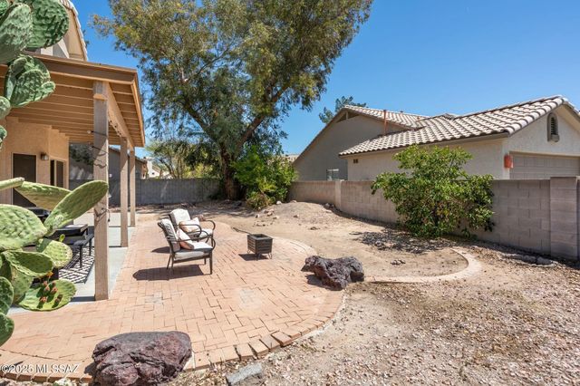 6851 W Kern Drive, Tucson, AZ 85743