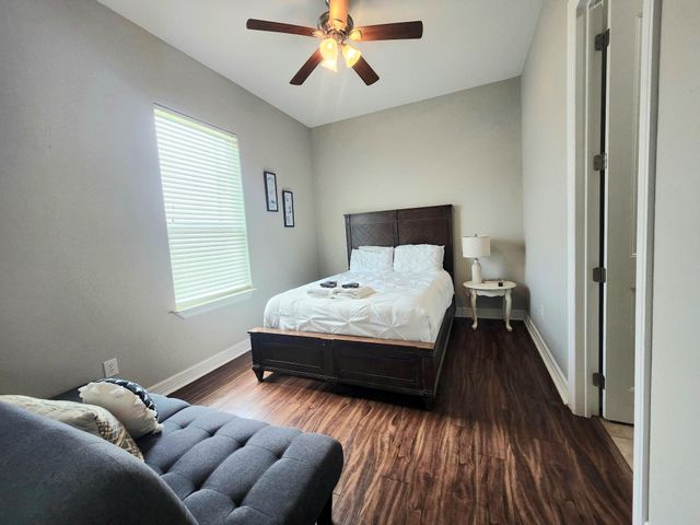 119 Velasco Shores Shore, Surfside Beach, TX 77541