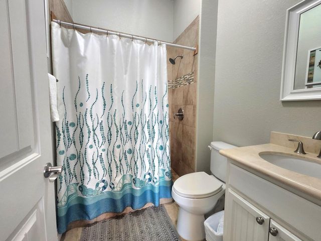 119 Velasco Shores Shore, Surfside Beach, TX 77541