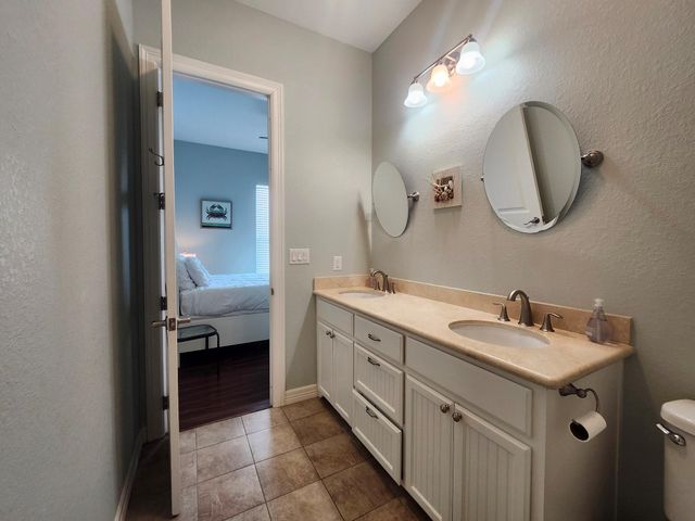 119 Velasco Shores Shore, Surfside Beach, TX 77541