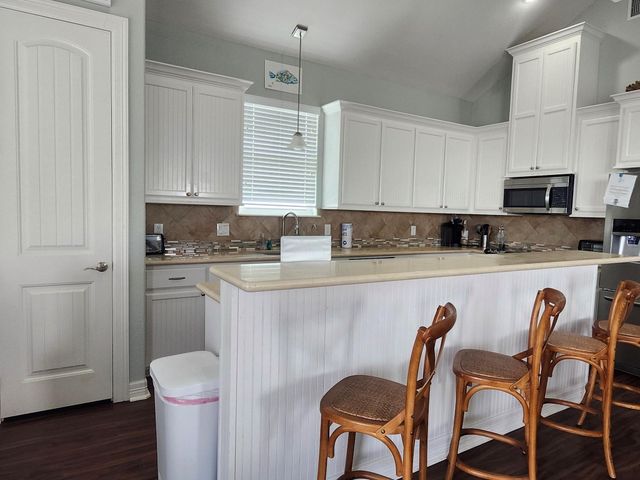 119 Velasco Shores Shore, Surfside Beach, TX 77541