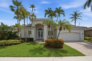 2542 Eagle Run Dr, Weston, FL 33327