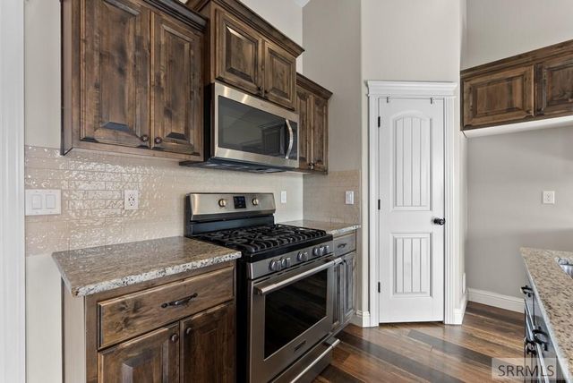 303 S Park Avenue, Firth, ID 83236
