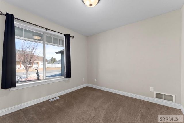 303 S Park Avenue, Firth, ID 83236