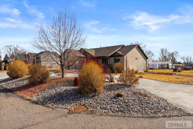 303 S Park Avenue, Firth, ID 83236