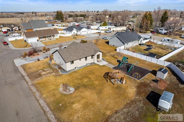 303 S Park Avenue, Firth, ID 83236
