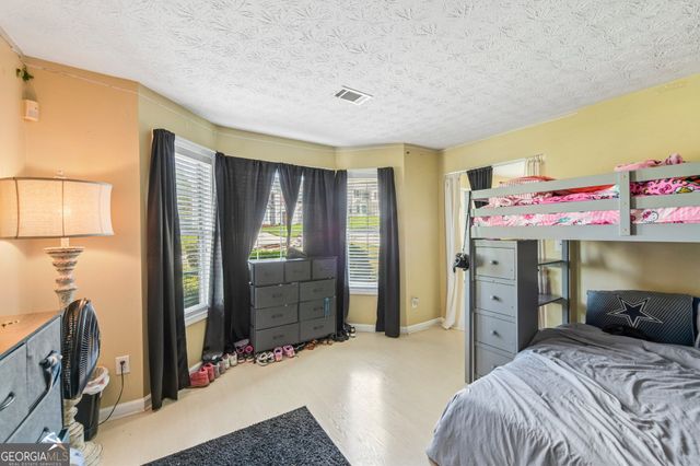 8199 Mckenzie Place, Lithonia, GA 30058