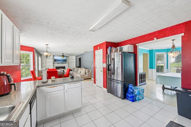 8199 Mckenzie Place, Lithonia, GA 30058