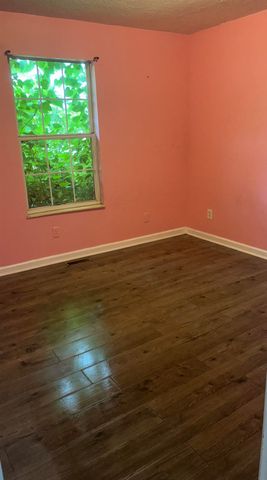 32 Pvt. Dr. 702, County Rd. 1, South Point, OH 45680