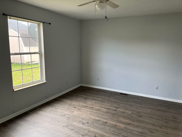 32 Pvt. Dr. 702, County Rd. 1, South Point, OH 45680