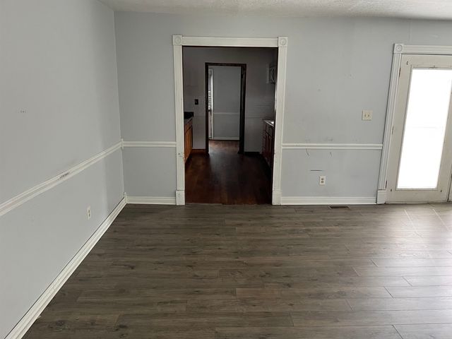 32 Pvt. Dr. 702, County Rd. 1, South Point, OH 45680