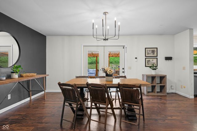 2886 S Whitehorse Road, Nashville, IN 47448