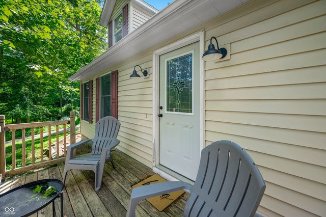 2886 S Whitehorse Road, Nashville, IN 47448