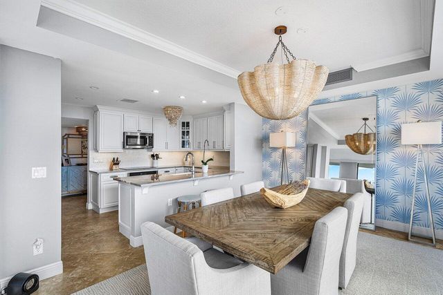 108 Lakeshore Drive 38-ph, North Palm Beach, FL 33408