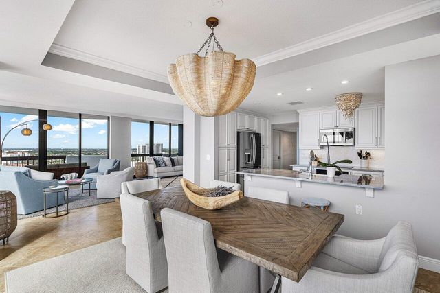 108 Lakeshore Drive 38-ph, North Palm Beach, FL 33408