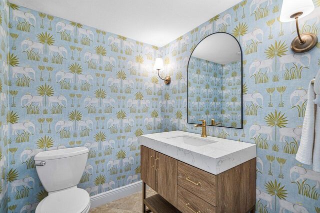 108 Lakeshore Drive 38-ph, North Palm Beach, FL 33408