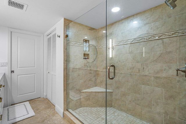 108 Lakeshore Drive 38-ph, North Palm Beach, FL 33408