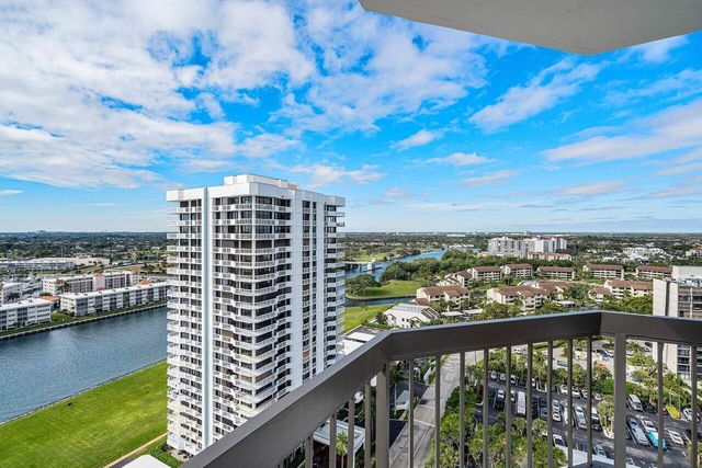 108 Lakeshore Drive 38-ph, North Palm Beach, FL 33408