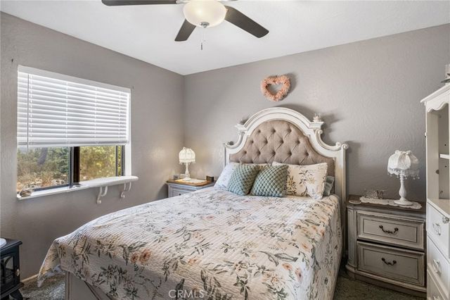 565 Juniper, Pinon Hills, CA 92372