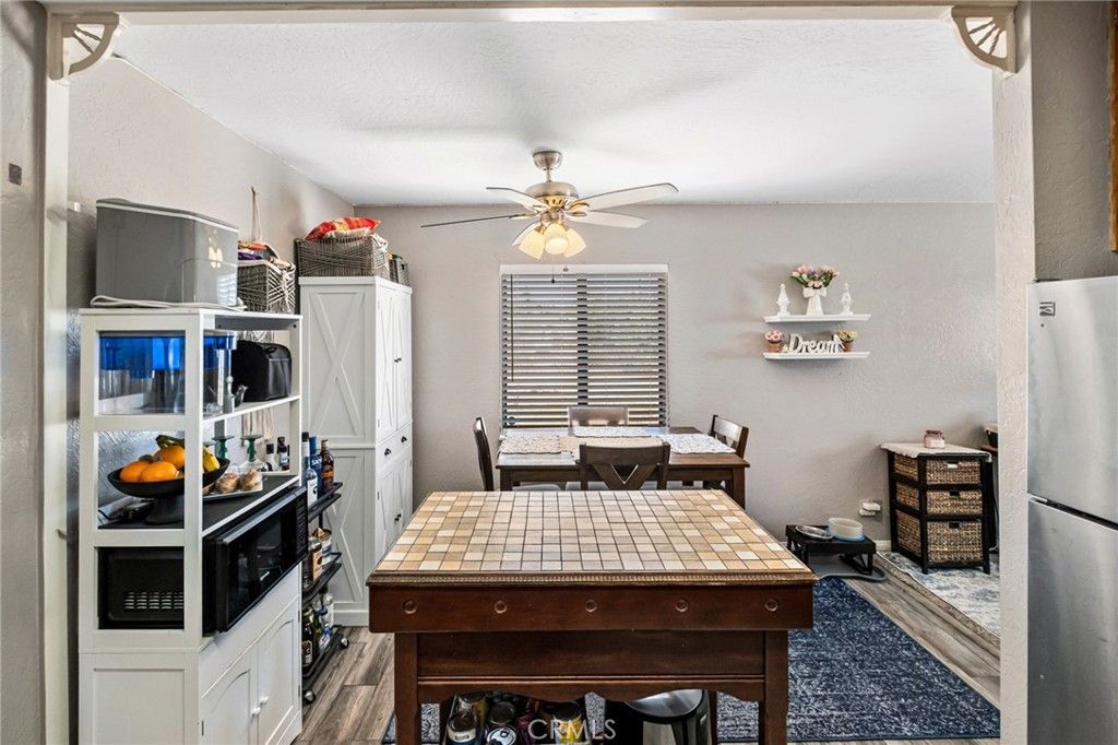 Image 7 of property listing at 565 Juniper, Pinon Hills, CA 92372