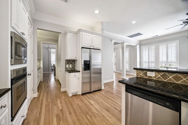 523 Archwood Trail, Houston, TX 77007