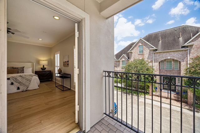 523 Archwood Trail, Houston, TX 77007