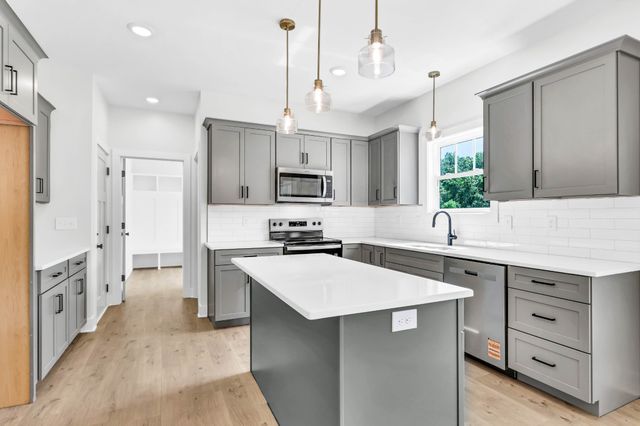 5590 Chambers Rd, Cumberland Furnace, TN 37051