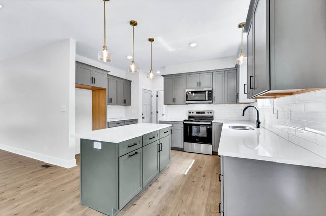 5590 Chambers Rd, Cumberland Furnace, TN 37051