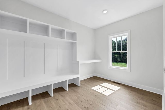 5590 Chambers Rd, Cumberland Furnace, TN 37051