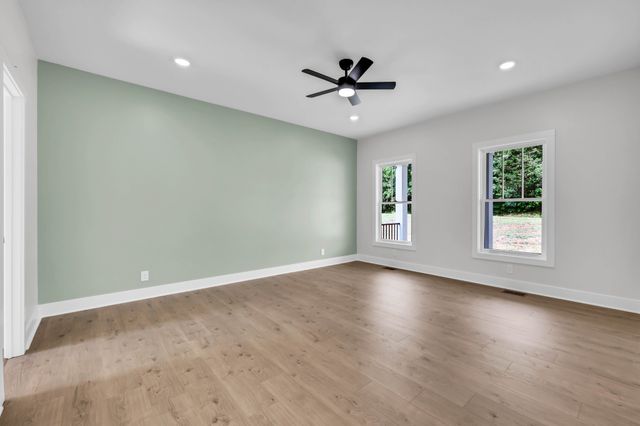 5590 Chambers Rd, Cumberland Furnace, TN 37051