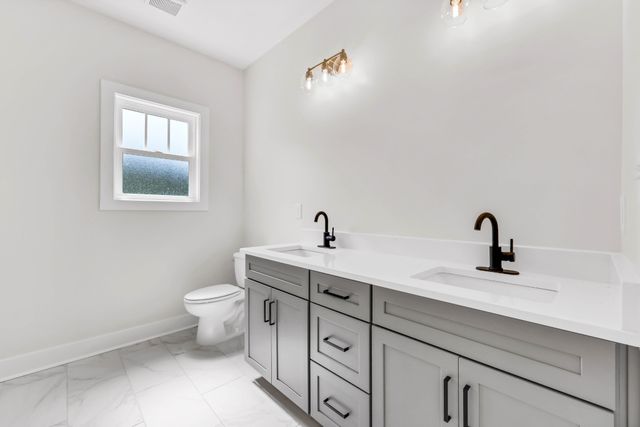 5590 Chambers Rd, Cumberland Furnace, TN 37051