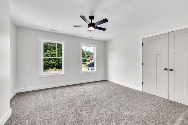 5590 Chambers Rd, Cumberland Furnace, TN 37051